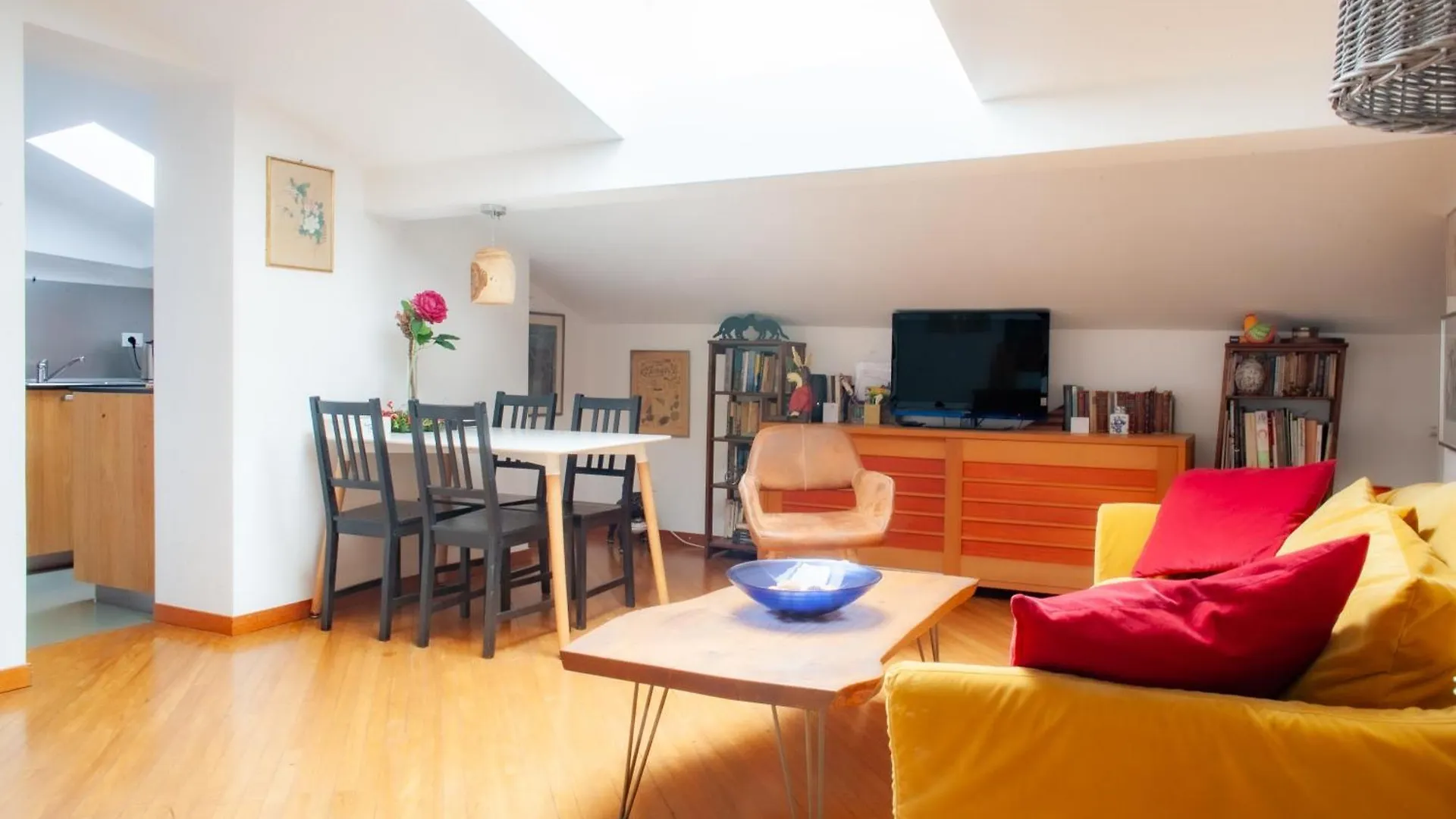 Quite And Lovely Attic - Paolo Sarpi 8 - Central Location Milaan Appartement